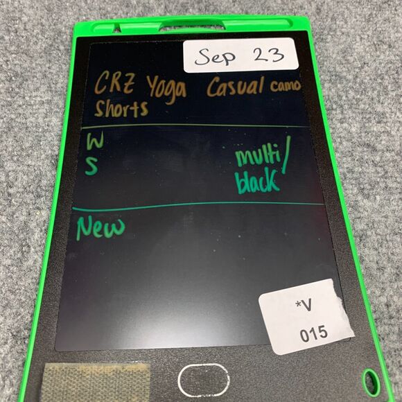 CRZ Yoga Short Womens S Small Black Camo Mid Rise Drawcord Wicking Pockets - Picture 10 of 11